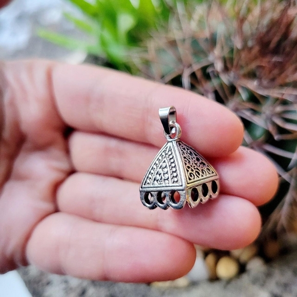 New Classic Ornate Asian Pyramid Pendant Dangle Drop Pendant - Picture 3 of 5